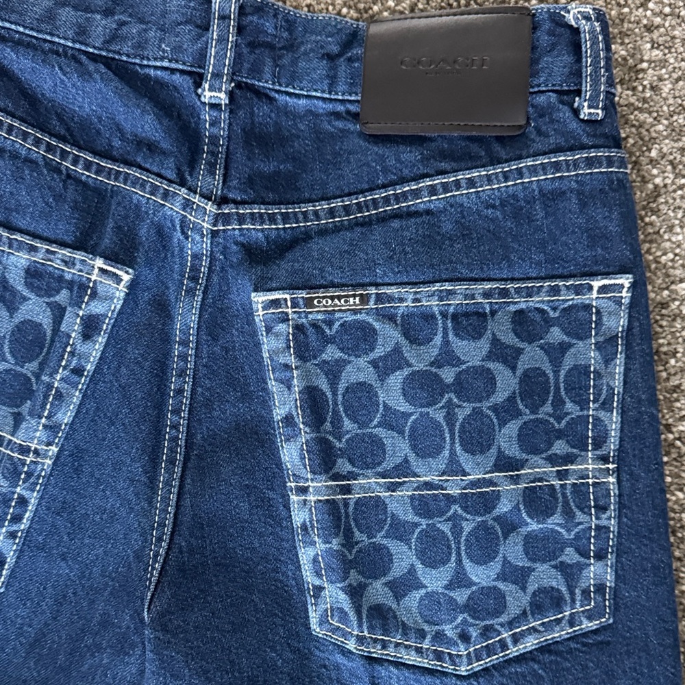 💙😍Coach Dark Blue Straight Leg Jeans 👖 unisex size28 - Picture 9 of 16